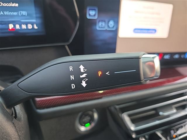 Used 2024 Chevrolet Traverse RS w/ LPO, Floor Liner Package image 28