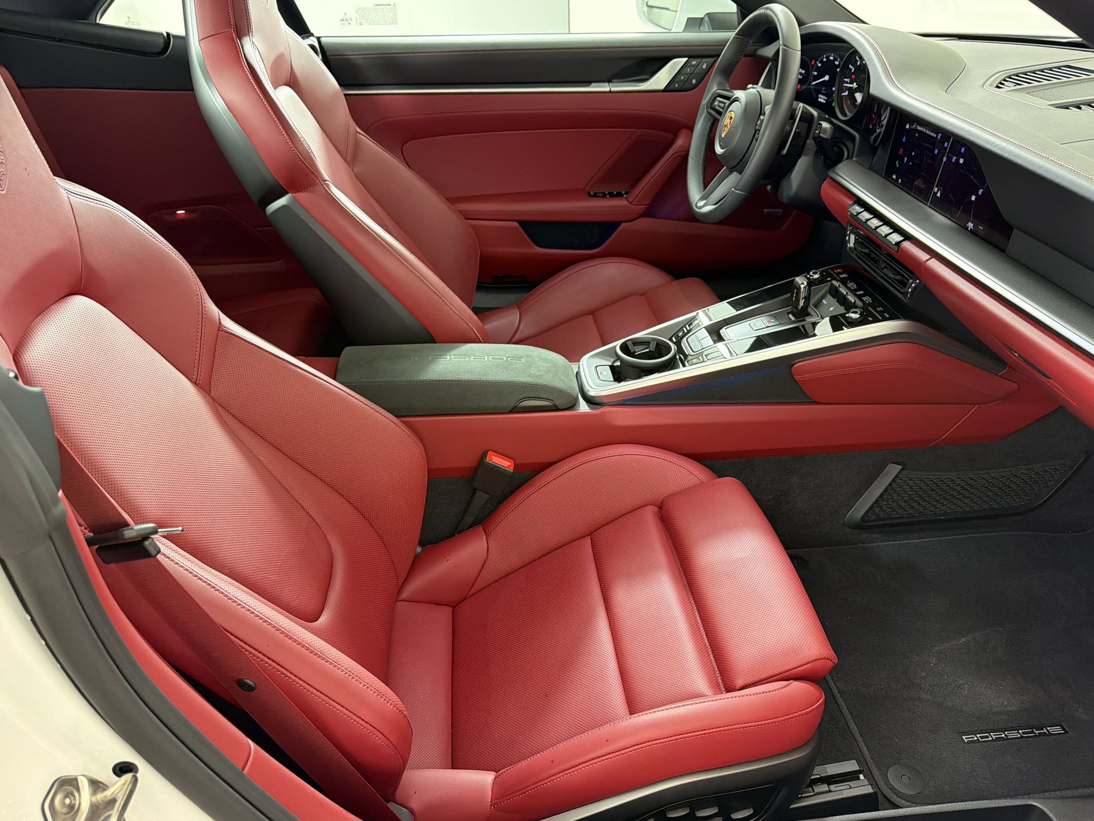 Certified 2024 Porsche 911 Carrera RWD image 27