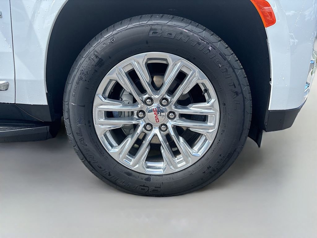 Used 2024 GMC Yukon XL SLT w/ SLT Luxury Package RWD image 10