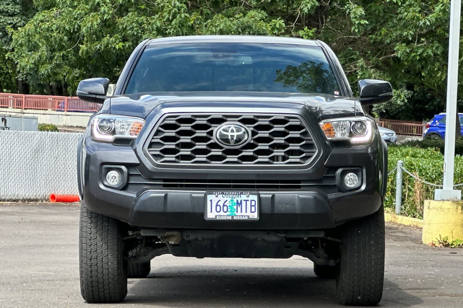 Used 2021 Toyota Tacoma TRD Off-Road AWD/4WD image 10