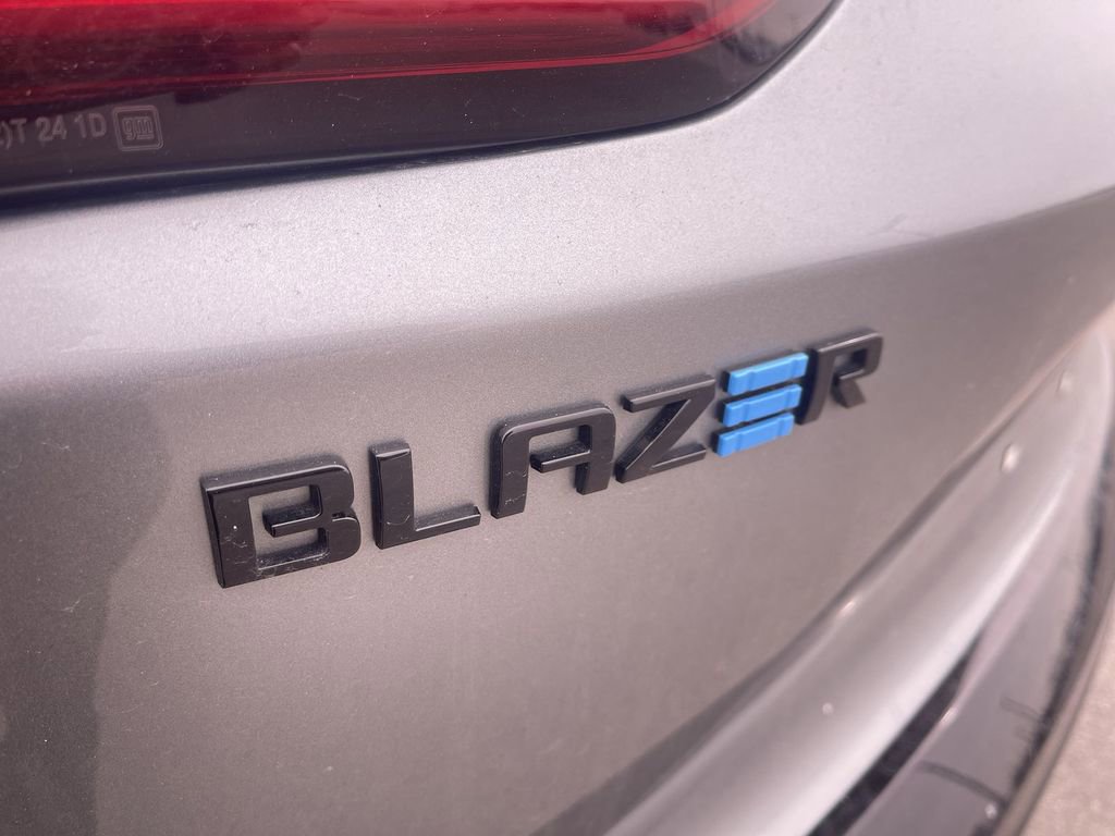 Used 2025 Chevrolet Blazer EV RS image 2