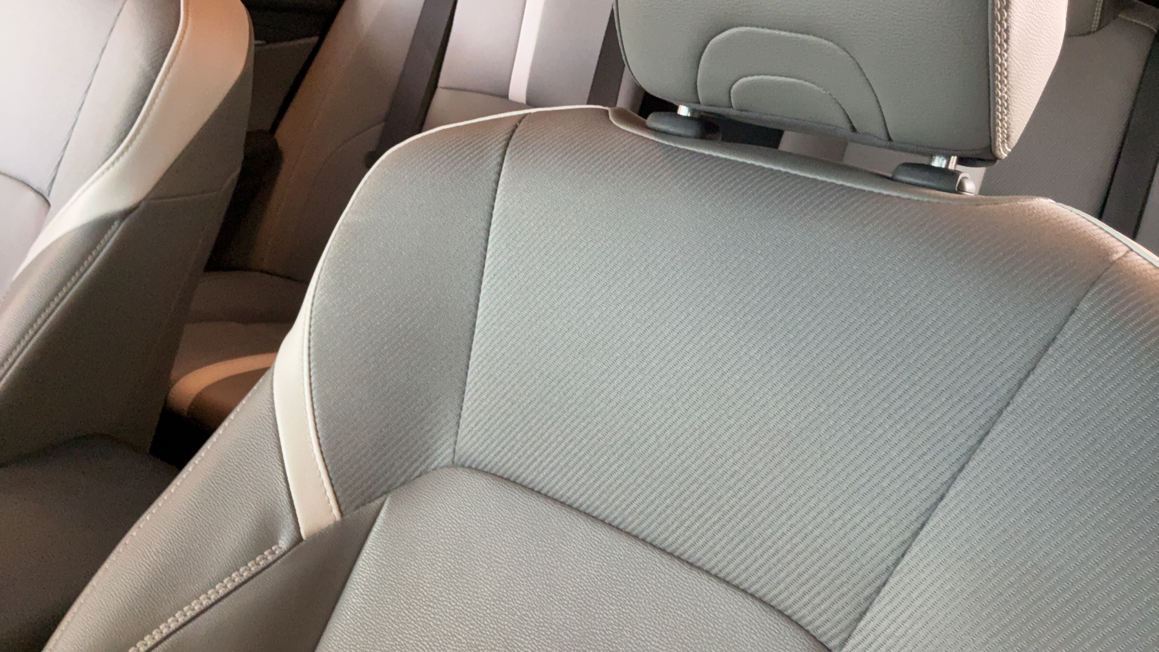 Used 2025 Toyota Camry SE w/ Convenience Package FWD image 25