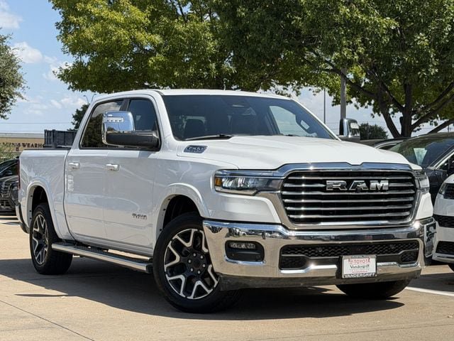 Used 2025 RAM 1500 Laramie AWD/4WD image 2
