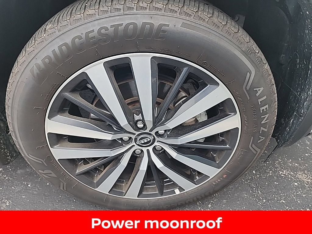 Certified 2025 Nissan Pathfinder Platinum w/ Cargo Package AWD/4WD image 12