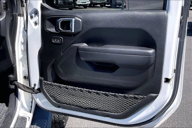 Used 2023 Jeep Gladiator Sport AWD/4WD image 18