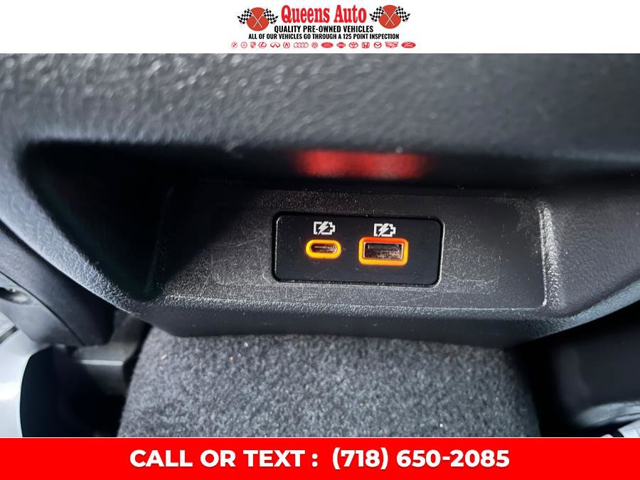 Used 2024 Nissan Altima 2.5 SV image 16