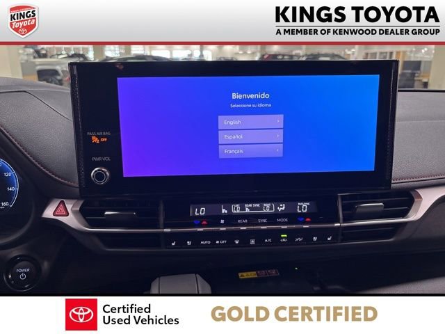 Used 2025 Toyota Sienna XSE w/ XSE Premium Package image 25