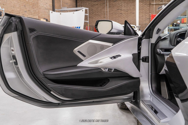 Used 2020 Chevrolet Corvette Stingray Premium Cpe w/ 3LT Preferred Equipment Group image 61