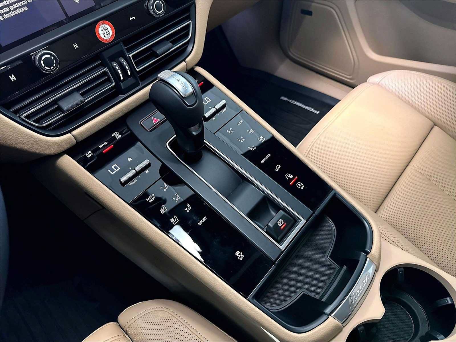 New 2026 Porsche Macan AWD/4WD image 18