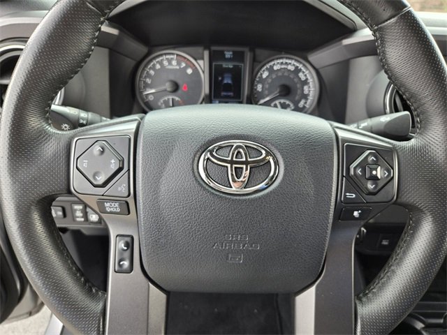 Used 2017 Toyota Tacoma TRD Sport image 24