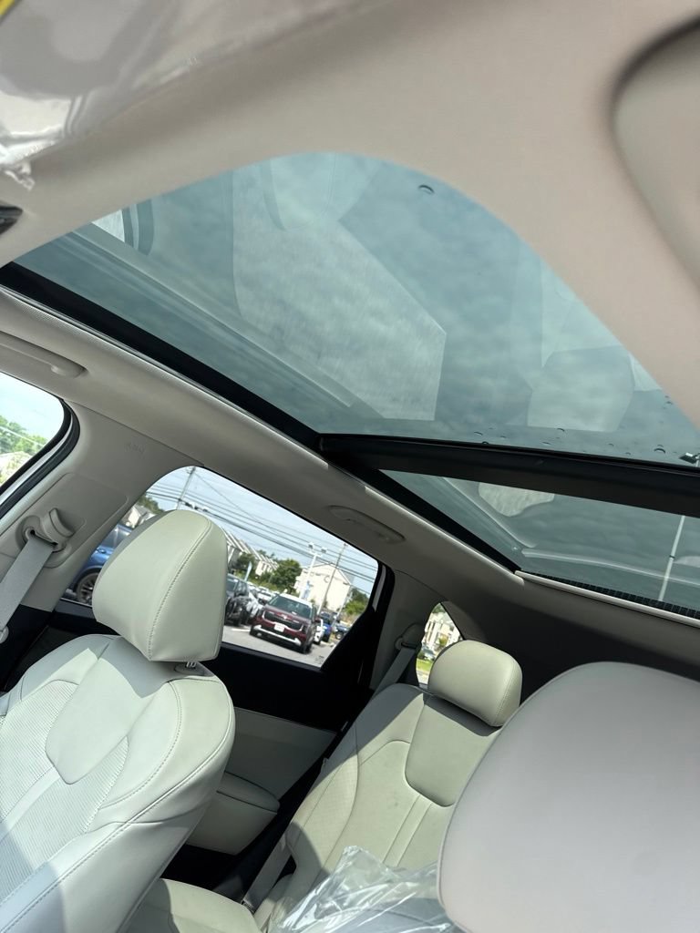 New 2026 Kia Sorento S w/ S Panoramic Sunroof Package FWD image 12