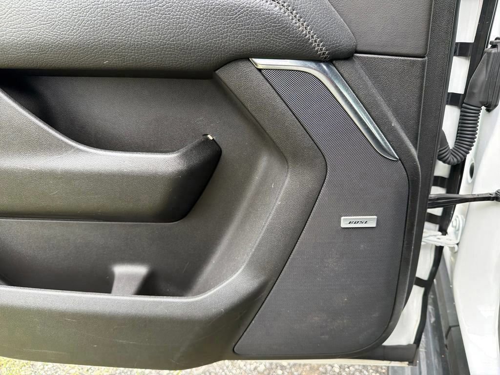 Used 2024 GMC Yukon XL Denali AWD/4WD image 30