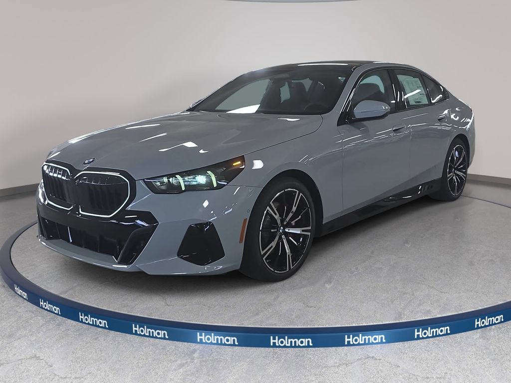 Used 2026 BMW 530i w/ M Sport Package RWD image 1