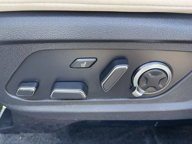 Used 2023 Hyundai Palisade Calligraphy w/ Cargo Package AWD/4WD image 12