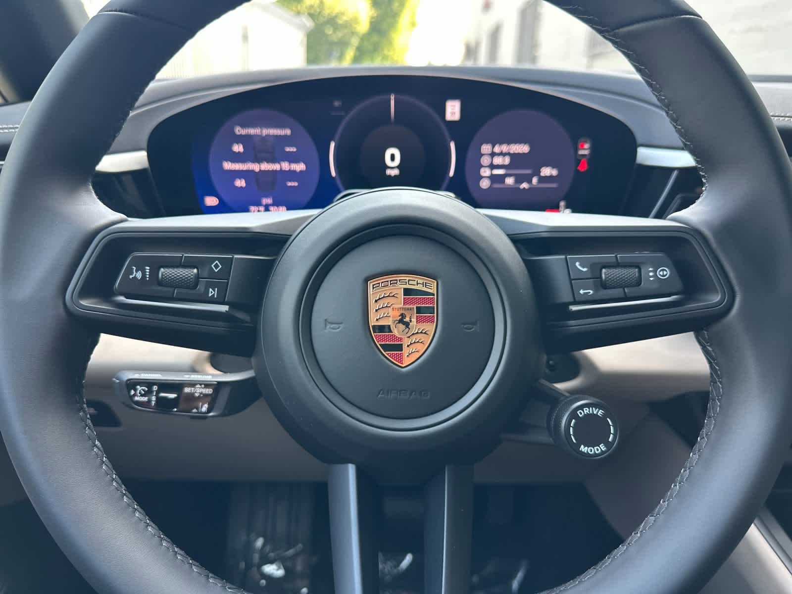 New 2026 Porsche Macan Electric RWD image 27