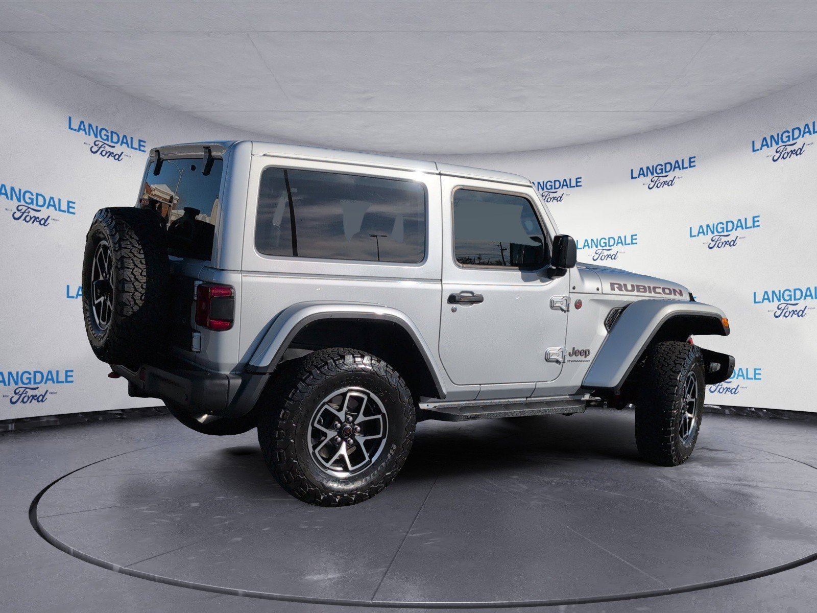 Used 2024 Jeep Wrangler Rubicon image 4