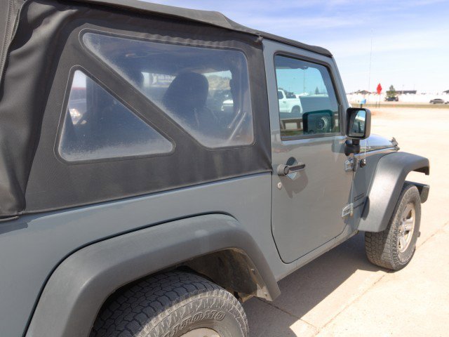 Used 2015 Jeep Wrangler Sport image 9