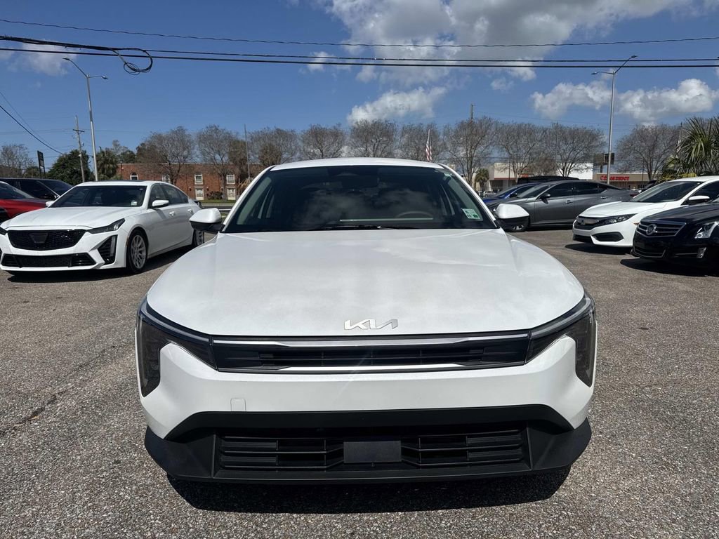 Used 2025 Kia K4 LXS image 2