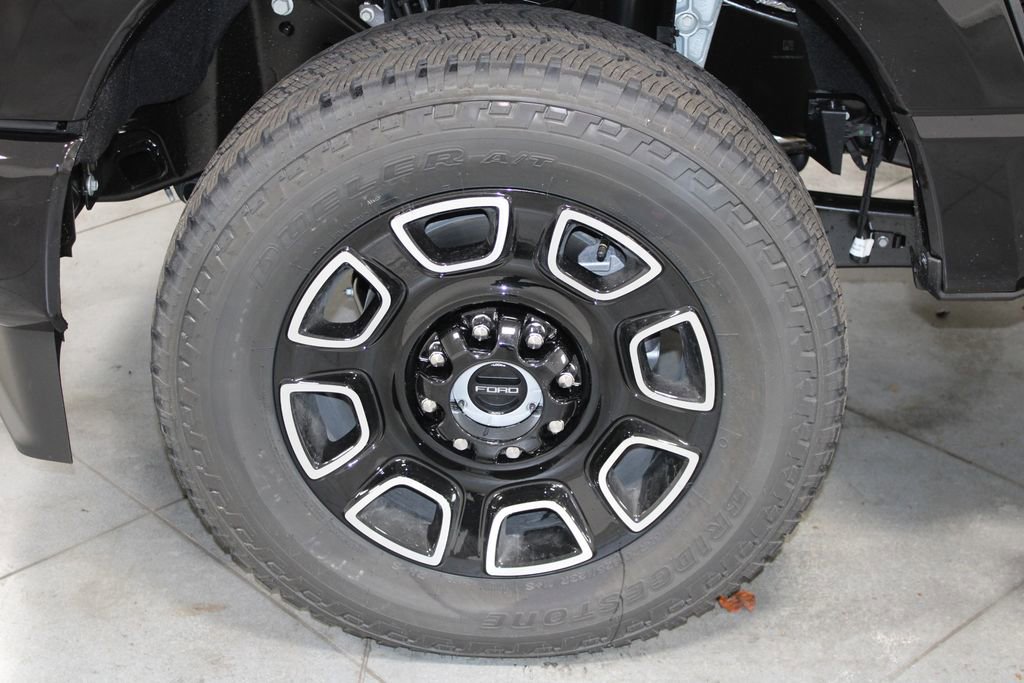New 2026 Ford F250 Platinum image 23