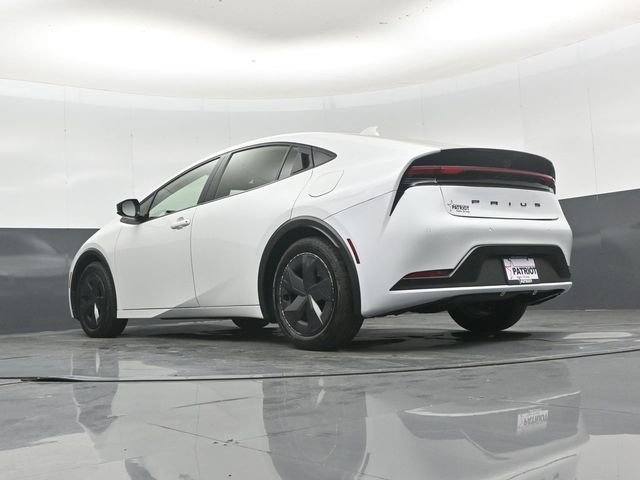 Used 2025 Toyota Prius LE FWD image 42