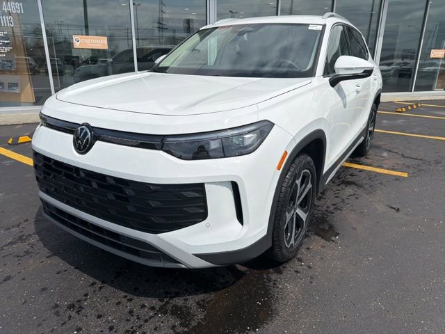 New 2026 Volkswagen Tiguan SE image 2