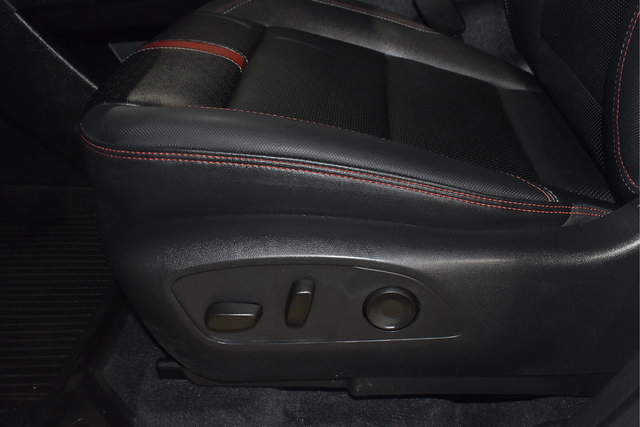 Used 2024 Chevrolet Traverse RS w/ LPO, Floor Liner Package AWD/4WD image 36