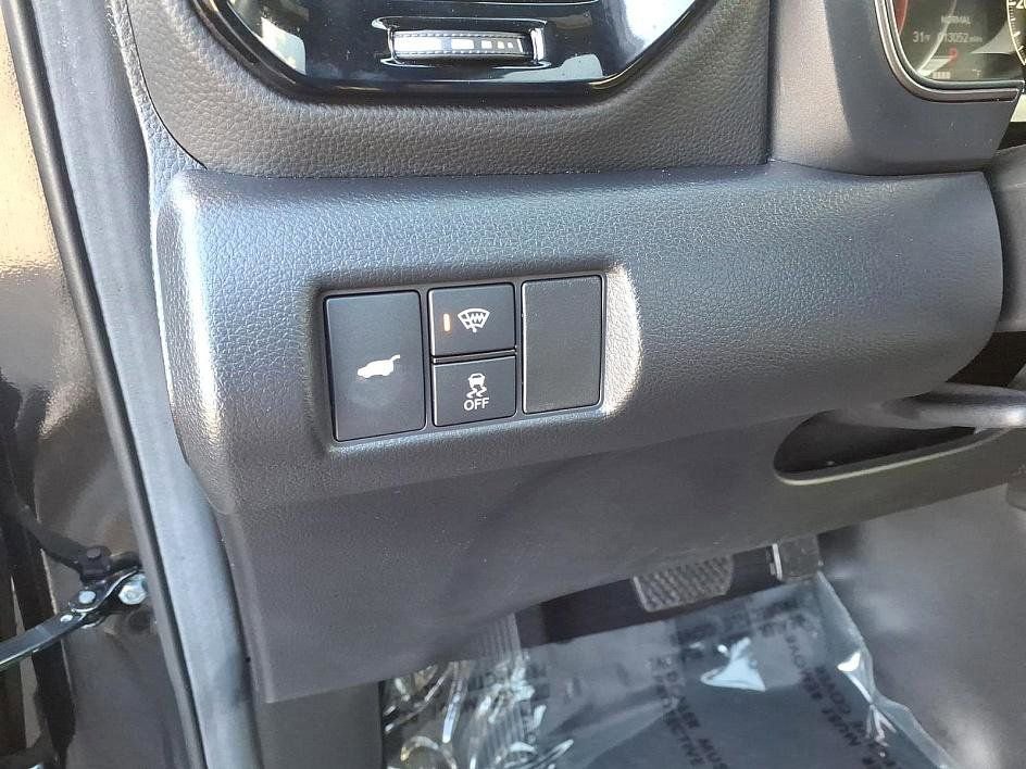 Used 2025 Honda Pilot TrailSport image 12