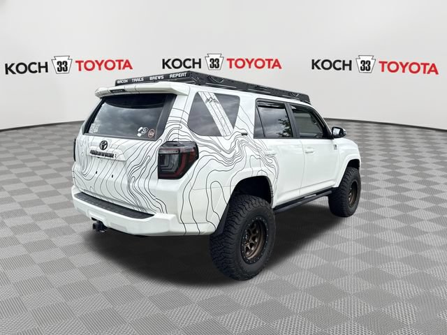 Used 2022 Toyota 4Runner SR5 Premium w/ Moonroof Package AWD/4WD image 8