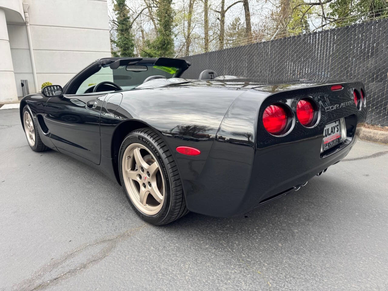 Used 2001 Chevrolet Corvette Convertible w/ Preferred Equipment Group2 image 5