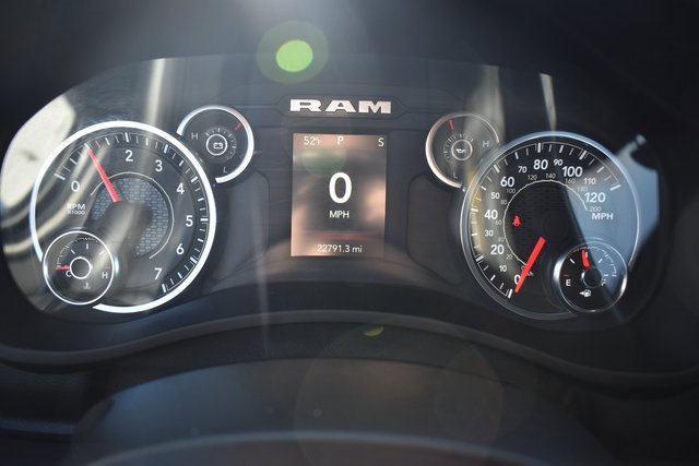 Used 2024 RAM 2500 Big Horn w/ Sport Appearance Package image 30