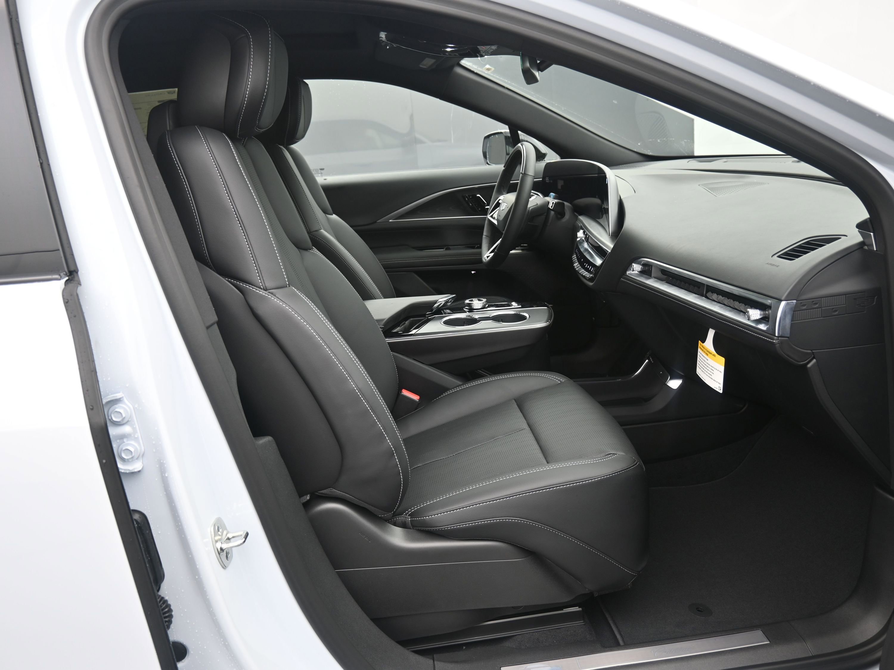 New 2026 Cadillac Lyriq Sport image 13