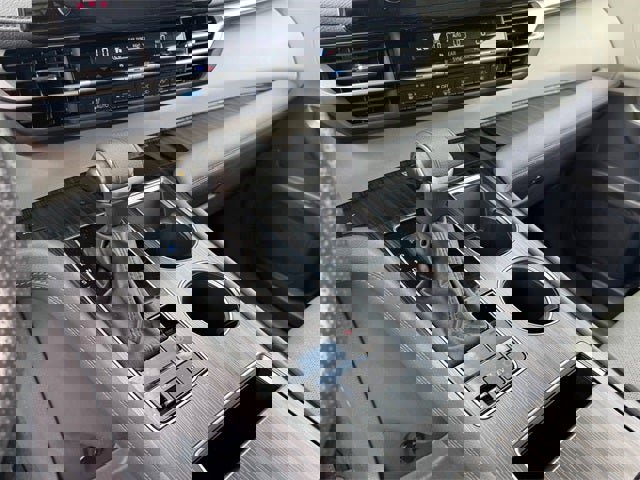 Certified 2024 Toyota Sienna Limited image 20