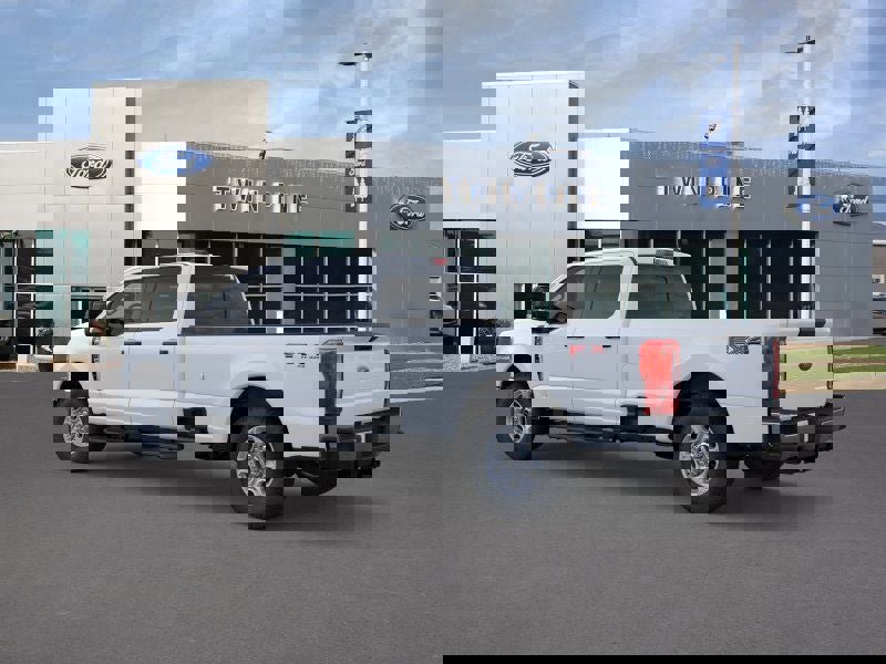 New 2026 Ford F250 XLT w/ FX4 Off-Road Package AWD/4WD image 4