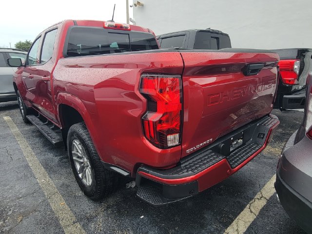 Used 2025 Chevrolet Colorado LT RWD image 4