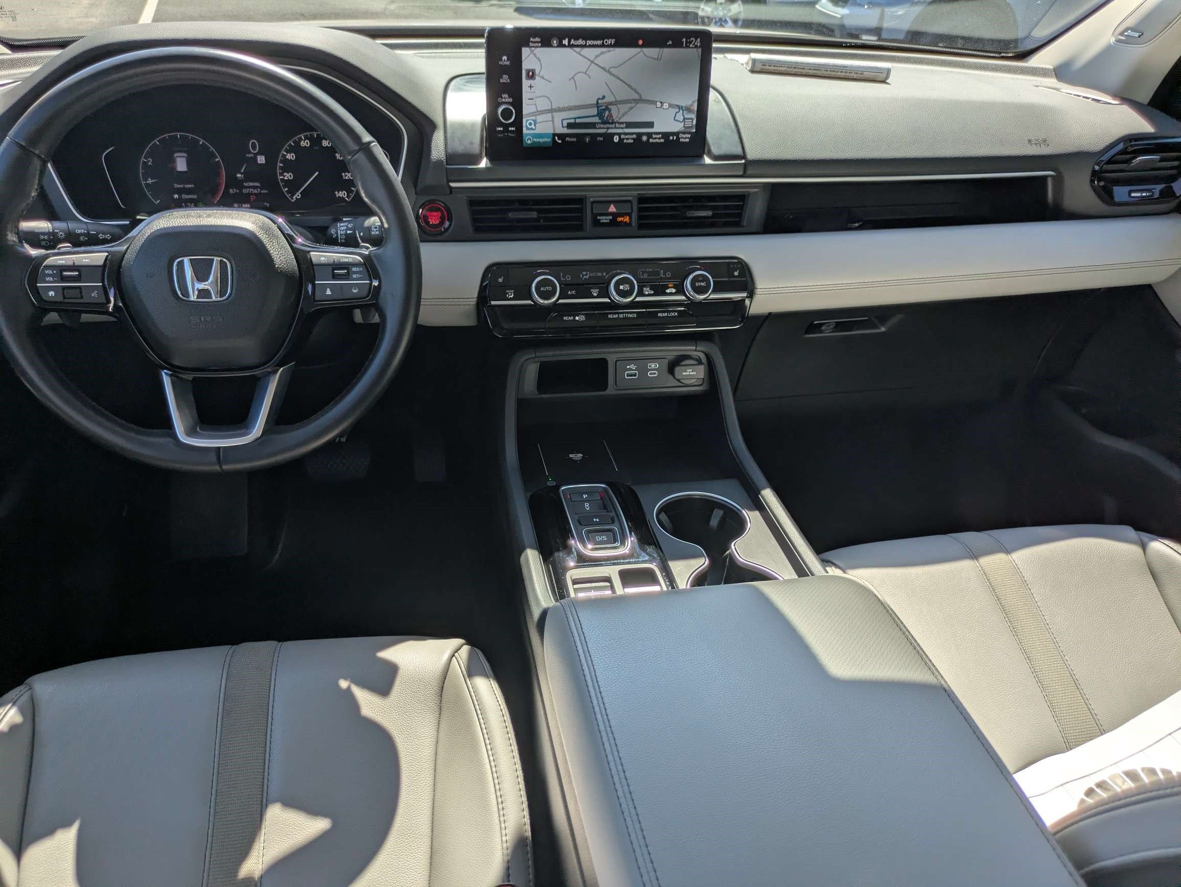 Certified 2023 Honda Pilot Touring image 22
