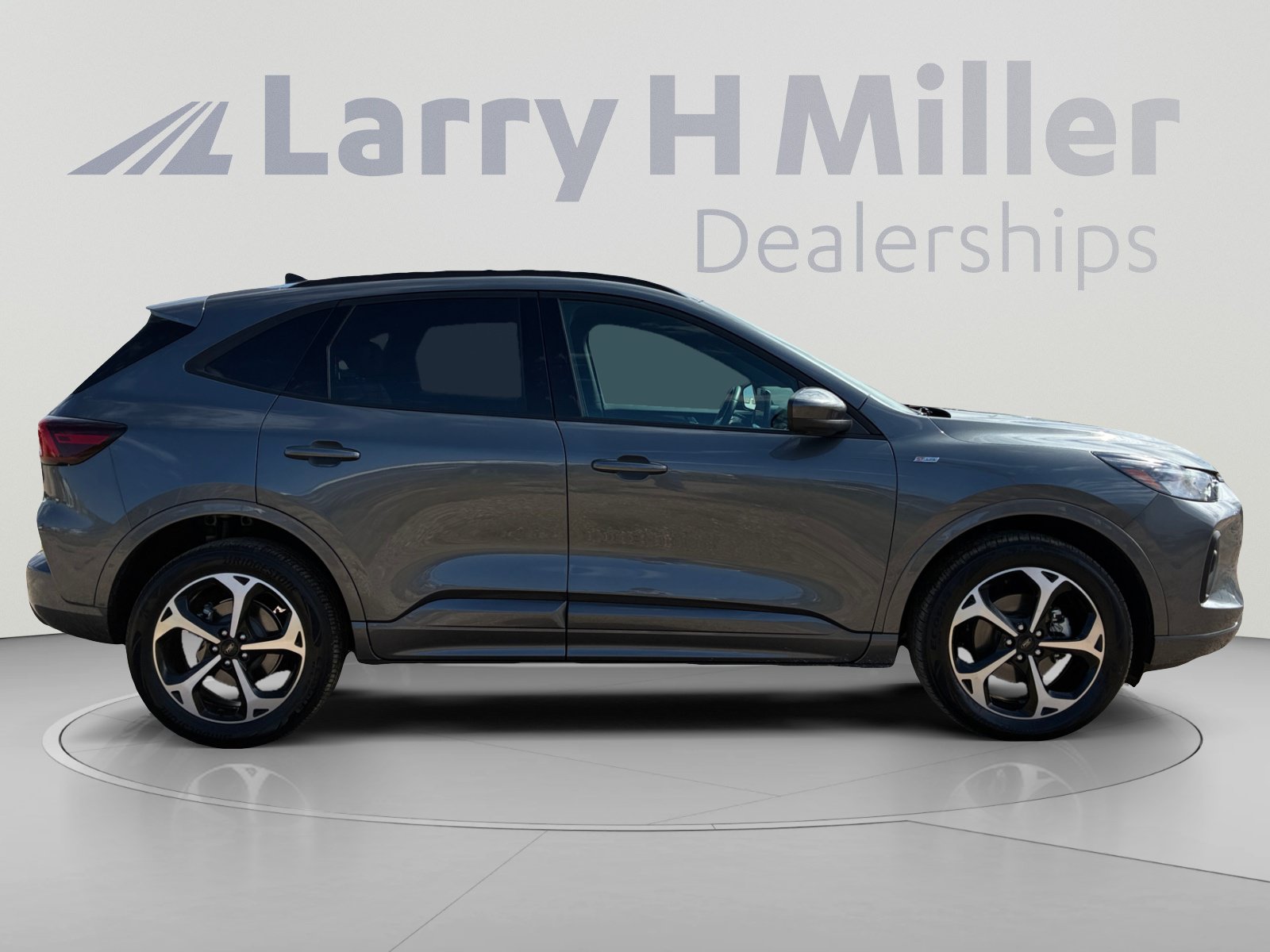 Used 2024 Ford Escape ST-Line Select w/ Tech Pack #2 AWD/4WD image 6