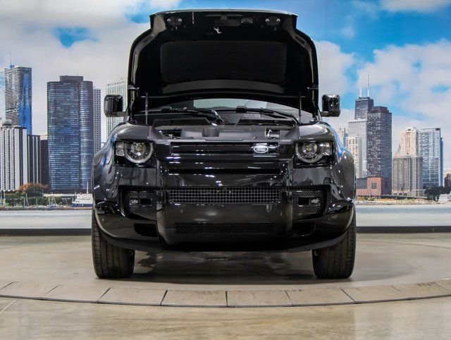 Used 2025 Land Rover Defender 130 X image 4