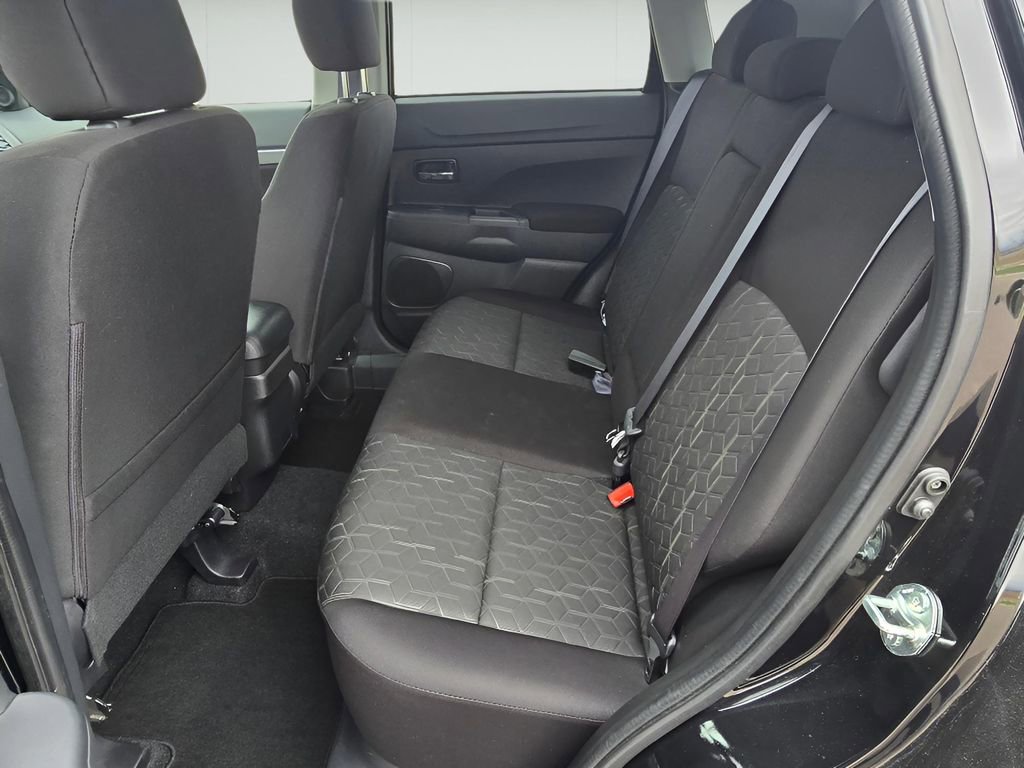 Used 2025 Mitsubishi Outlander Sport ES image 29