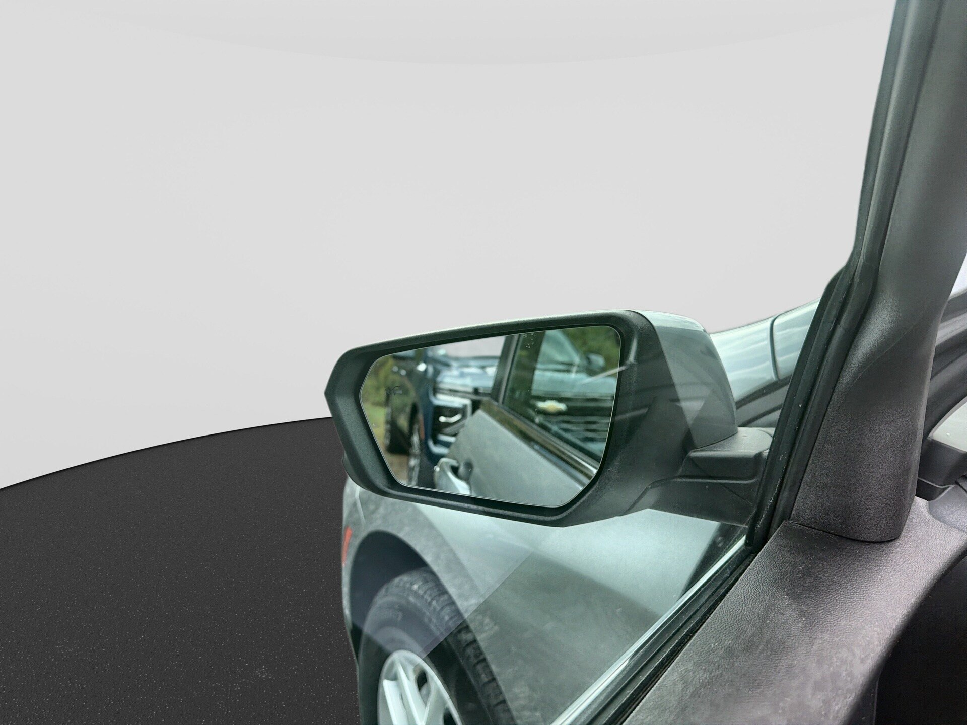 Used 2024 Chevrolet Equinox LT AWD/4WD image 12