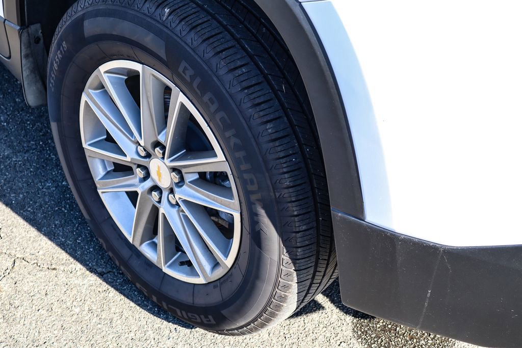 Used 2023 Chevrolet Traverse LT w/ LPO, Floor Liner Package image 46