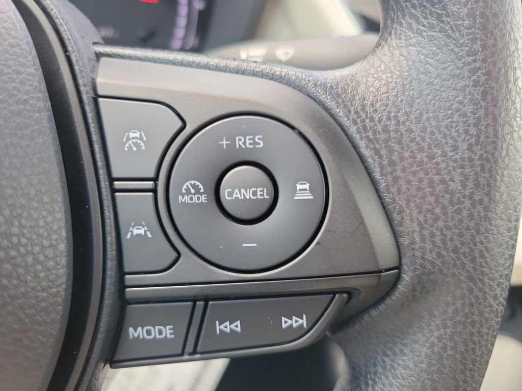Used 2026 Toyota Corolla LE w/ LE Premium Package FWD image 28