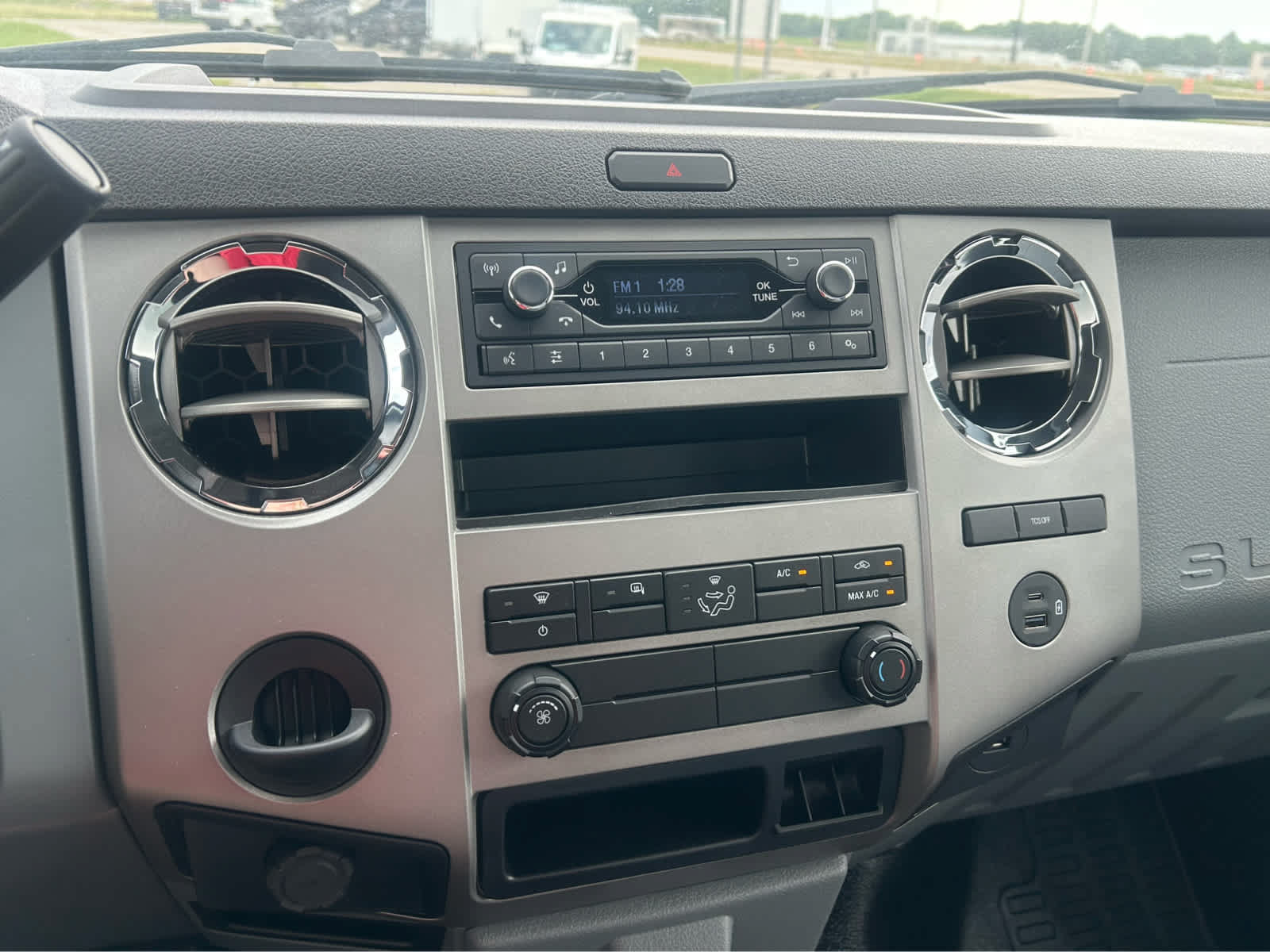 New 2027 Ford F650 2WD Regular Cab Super Duty image 24