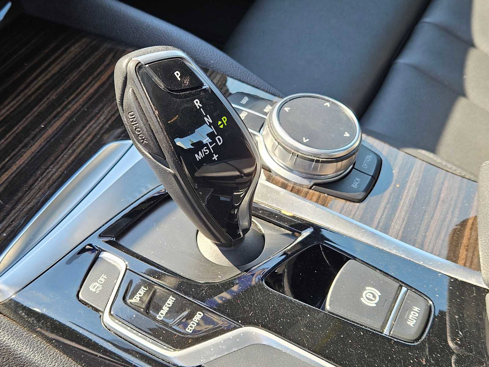 Used 2018 BMW 530i xDrive image 30