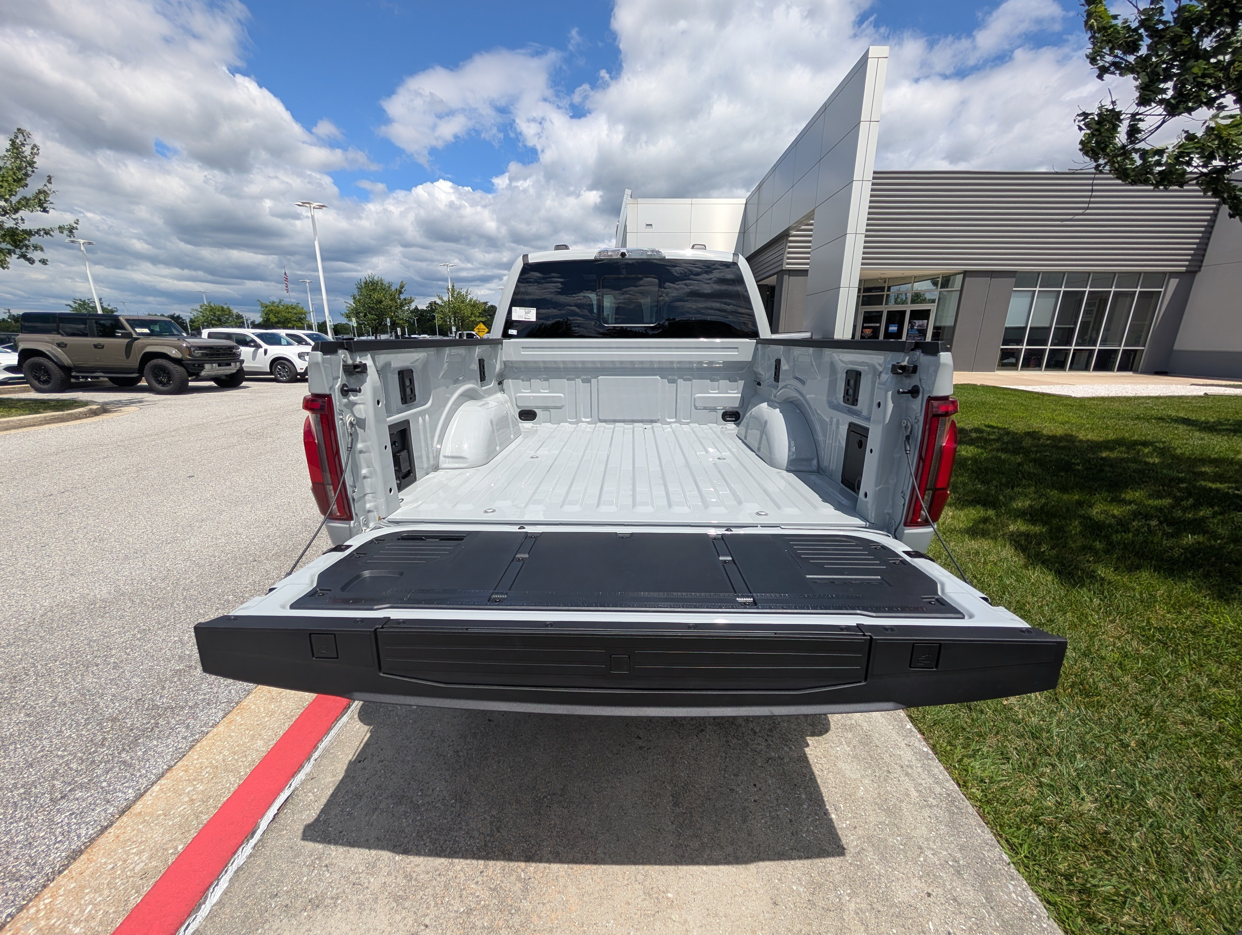 New 2026 Ford F150 Raptor AWD/4WD image 8