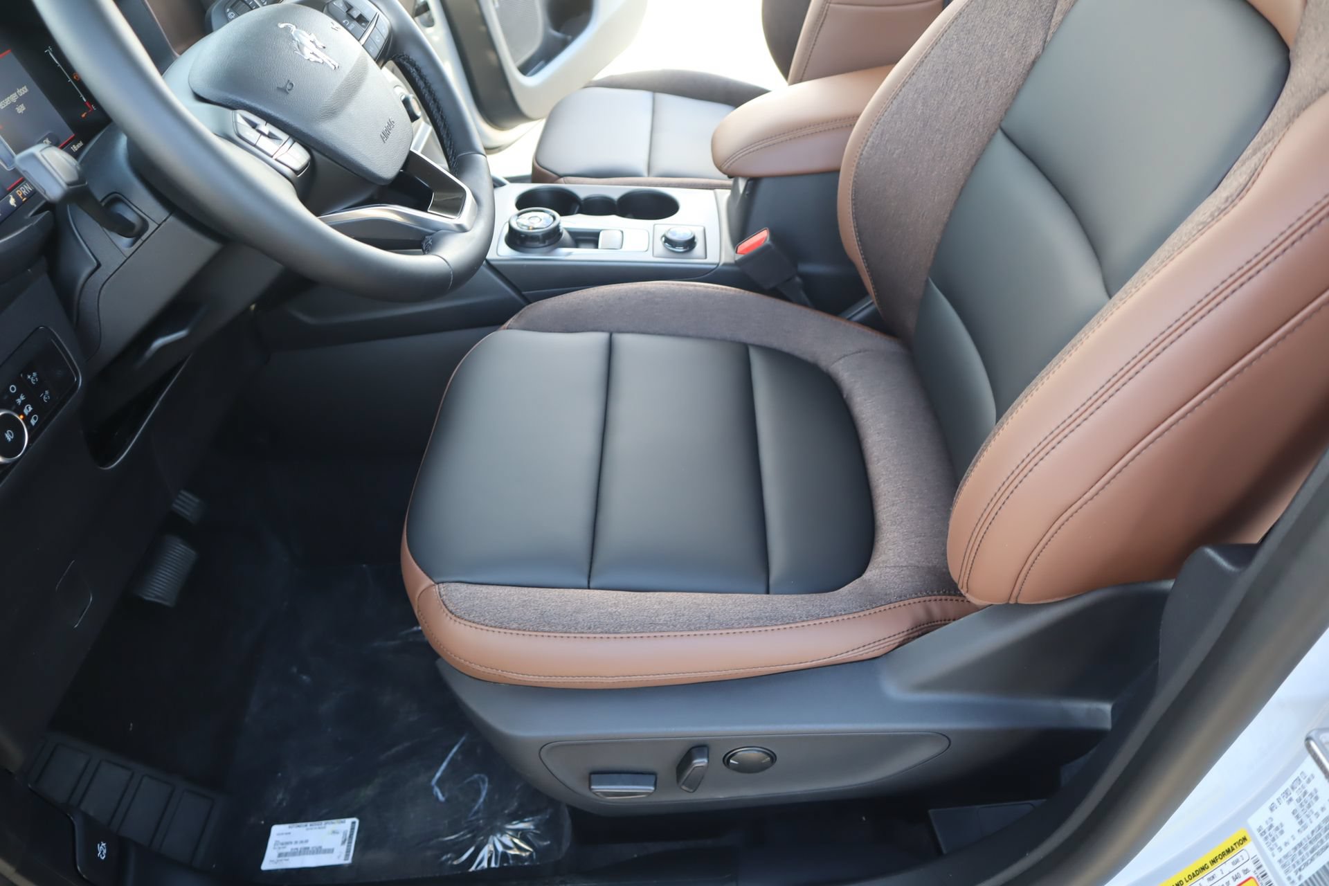 New 2026 Ford Bronco Sport Outer Banks w/ Outer Banks Tech Package+ AWD/4WD image 12