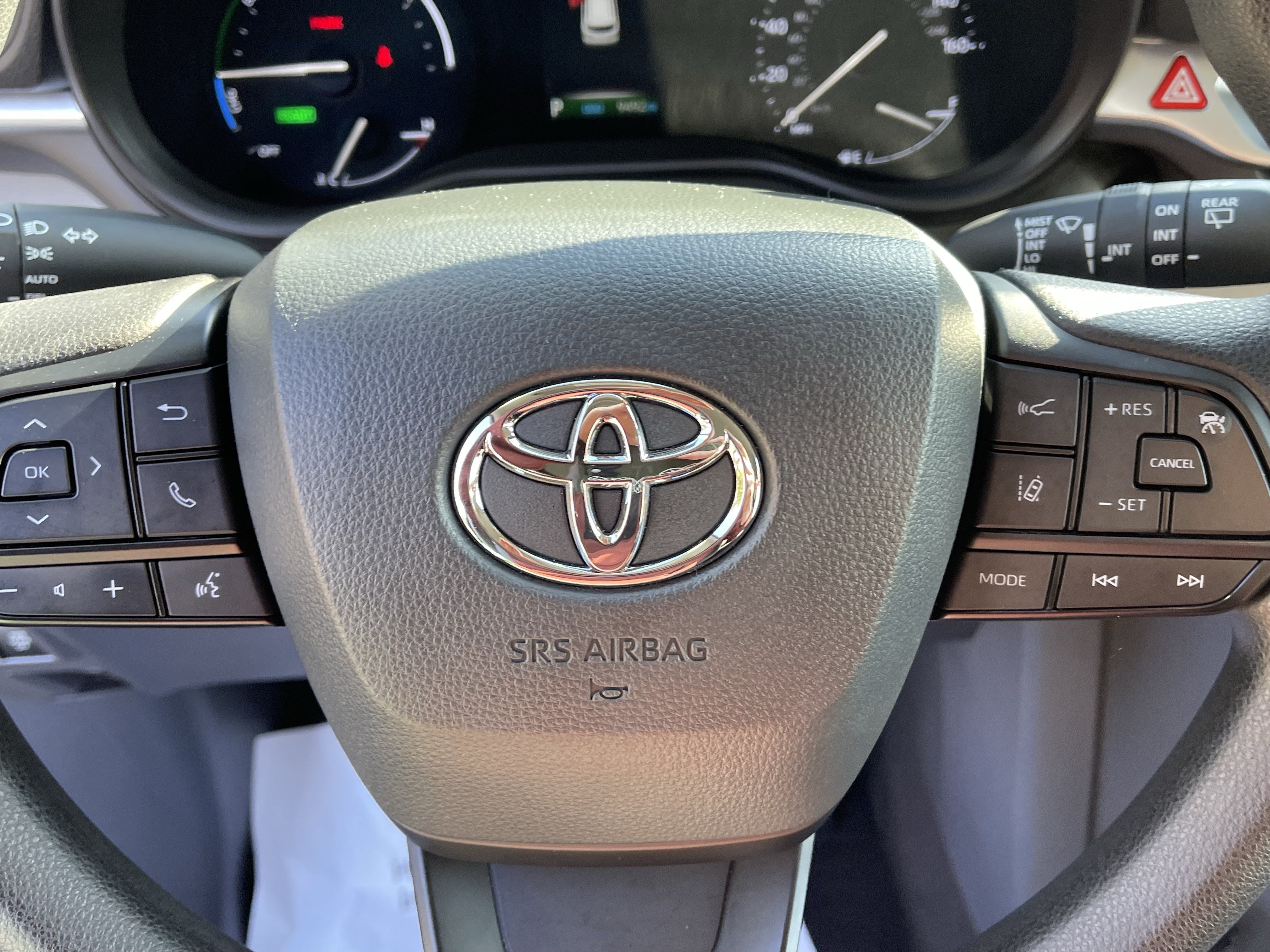 Certified 2024 Toyota Sienna LE AWD/4WD image 20