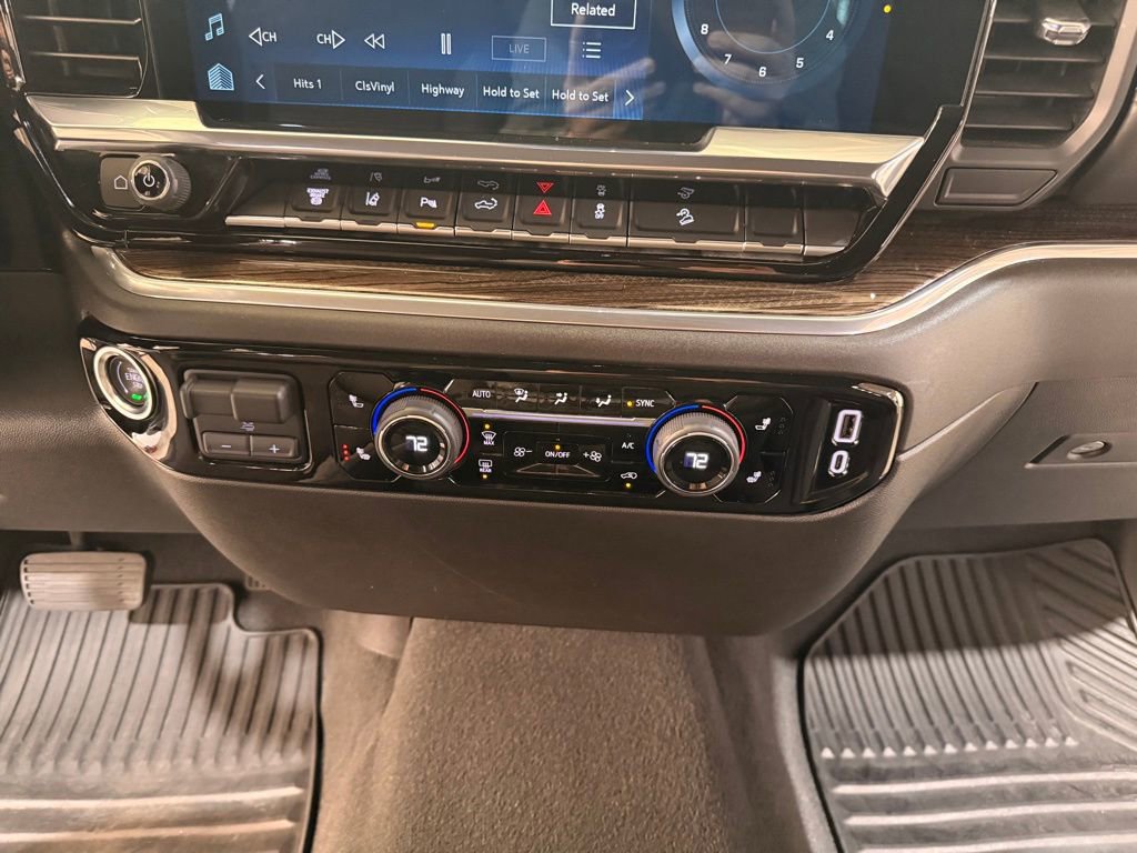 Certified 2025 Chevrolet Silverado 3500 LT w/ All Star Edition image 22