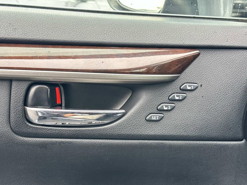 Used 2016 Lexus ES 350 350 w/ Navigation System Package image 24