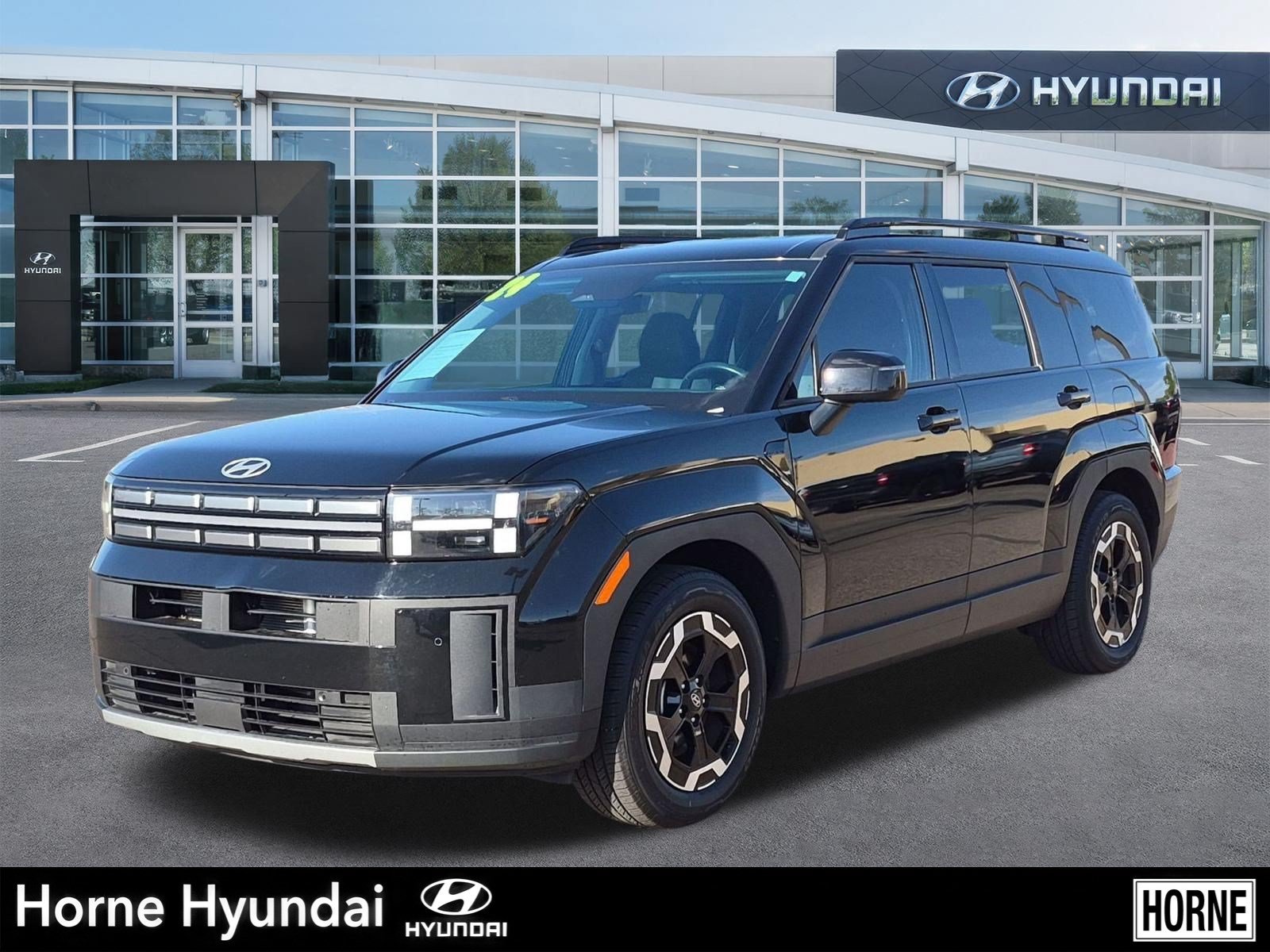 Used 2024 Hyundai Santa Fe SEL FWD image 1