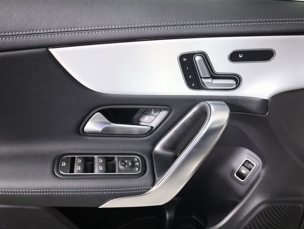 Certified 2026 Mercedes-Benz CLA 250 4MATIC image 9